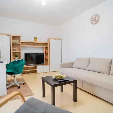 Serene 1Br Apartment With Workspace Bucharest Exterior photo