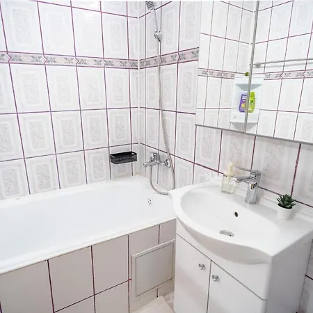 Serene 1Br Apartment With Workspace Bucharest Exterior photo